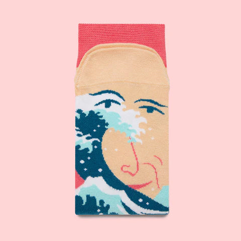 Kutsushita Hokusai Socks