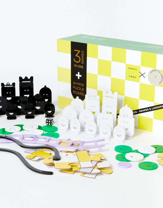 3 in 1 Game Set - Chess, Checkers, Snakes & Ladders